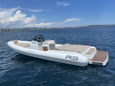 Boat rental Renier Renier R9 Tourer in Cannes on Samboat