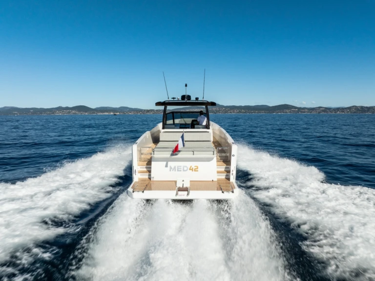 Location bateau Saint-Tropez pas cher MED 42