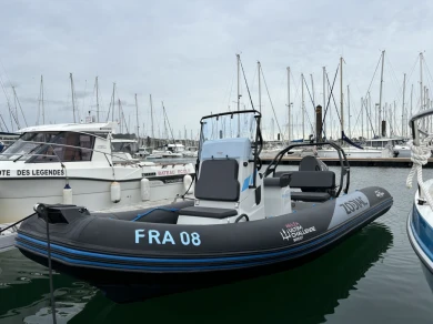 Semi-rigide à louer à Brest au meilleur prix