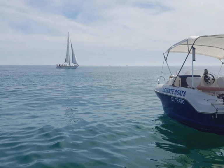 Location Bateau à moteur Quicksilver avec permis