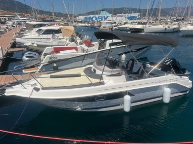 Motorboot mit oder ohne Skipper B2 Marine mieten in Ajaccio