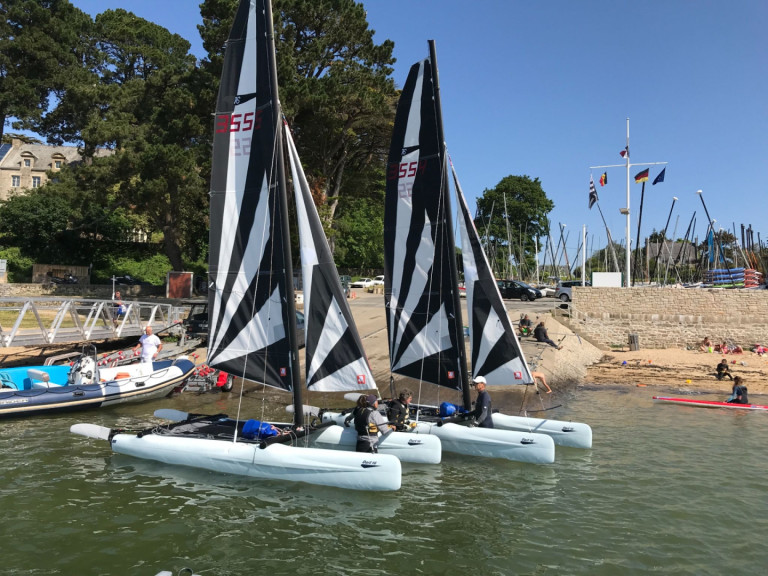 Louer Catamaran avec ou sans skipper Dart à Arradon