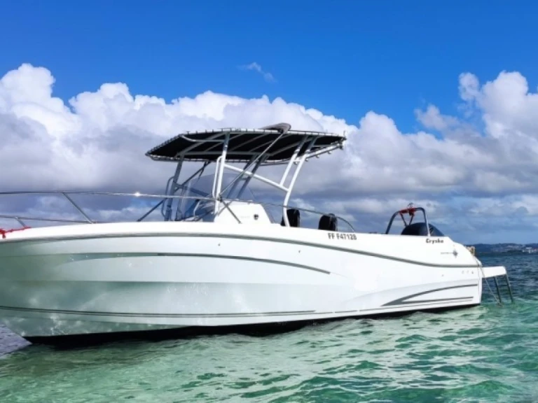 Location à Les Trois-Îlets - Jeanneau Cap Camarat 7.5 CC Serie 2 sur SamBoat