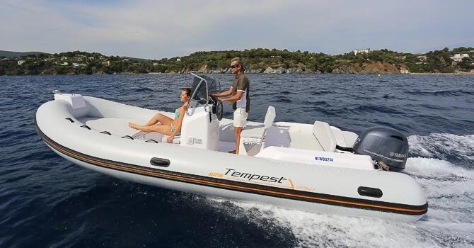 Location Semi-rigide à La Trinité-sur-Mer - Capelli Tempest 625 Easy