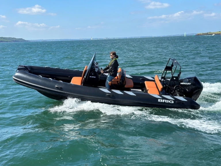 Location bateau Brest pas cher Navigator 700