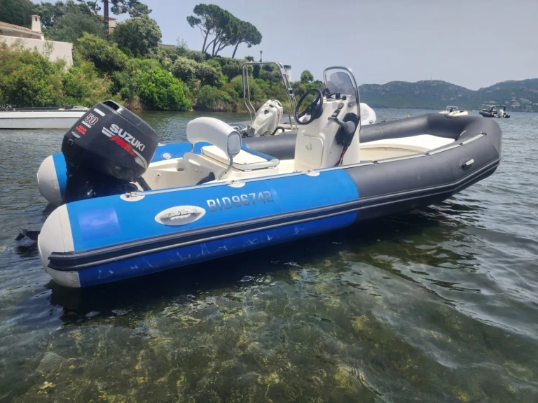 Location Semi-rigide à Porto-Vecchio - Zodiac Sundream