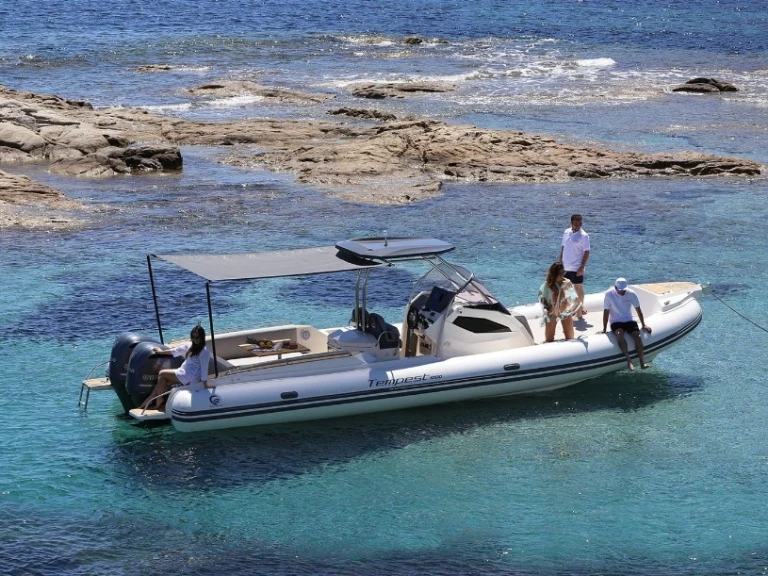 Location à Port de Saint-Cyprien Méditerranée - Capelli Tempest 1000 CC sur SamBoat