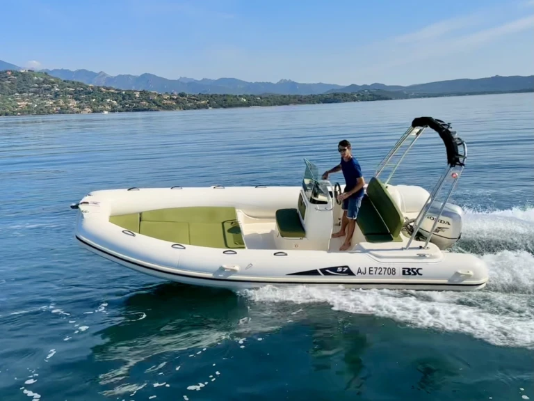 Bsc BSC 57 a louer à Porto-Vecchio
