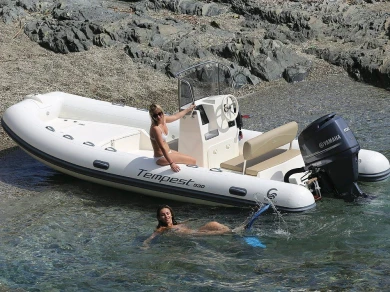 Yacht charter Porto-Vecchio - Capelli Tempest 530 on SamBoat