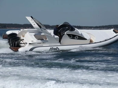 Hire a Bwa Premium 29' Porto-Vecchio