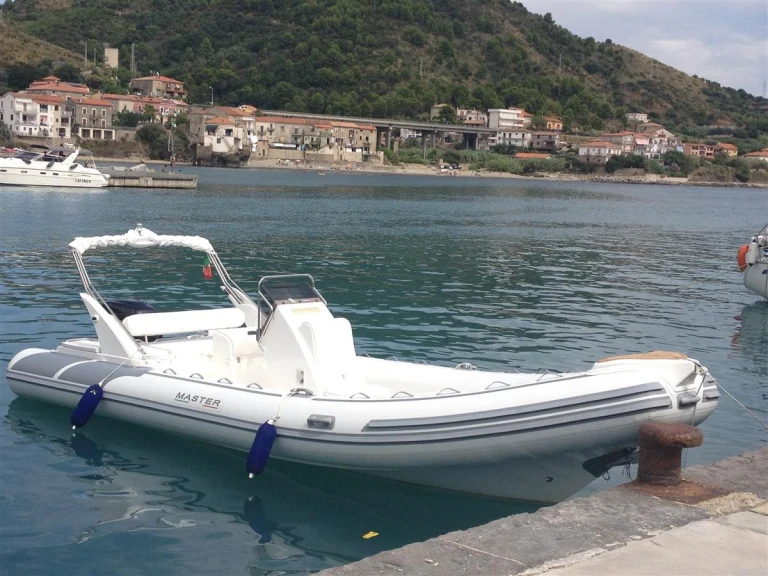 Location à Porto-Vecchio - Master 730 open sur SamBoat