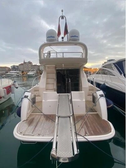 Location à Cogolin - Azimut Azimut 42 sur SamBoat