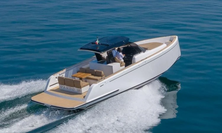 Pardo Yachts Pardo 38 a louer à Beaulieu-sur-Mer