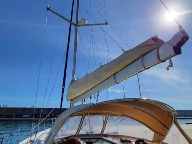 Location à Port Grimaud - Jeanneau New Co Jeanneau Sun Odyssey 49 sur SamBoat