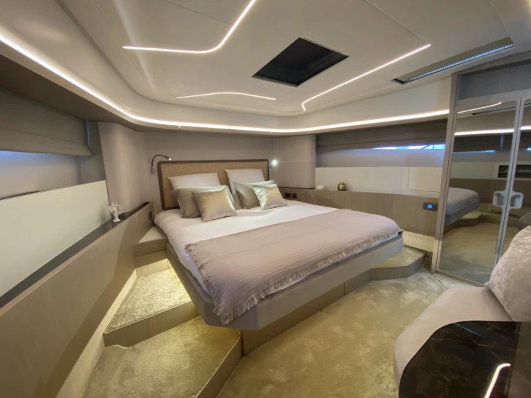 Location bateau Port Grimaud pas cher Activ 605 Open