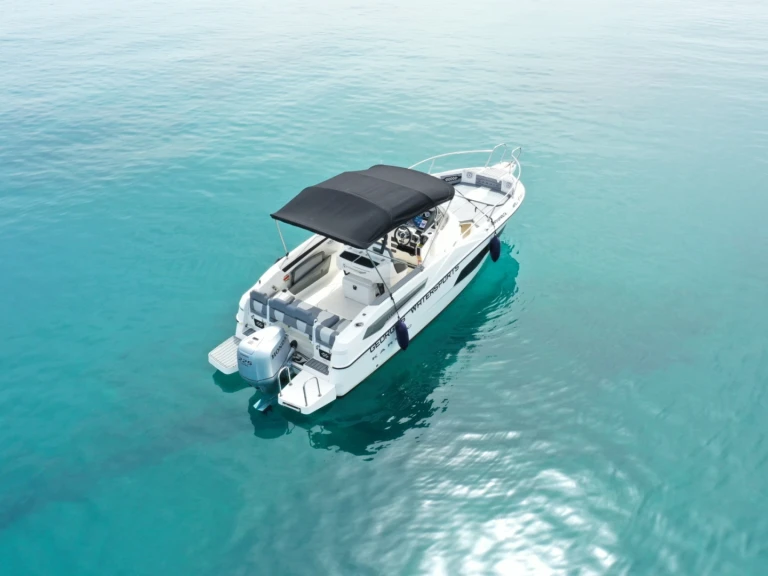 Louer Bateau à moteur avec ou sans skipper Karnic à Latchi