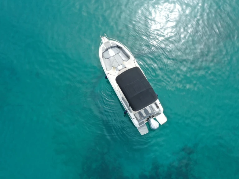 Location bateau Latchi pas cher KARNIC 701 SL