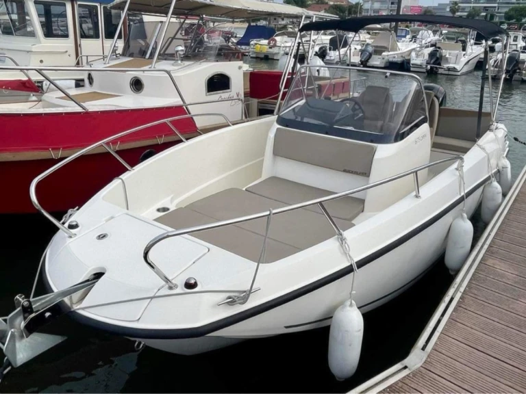 Bateau à moteur à louer à Arcachon au meilleur prix