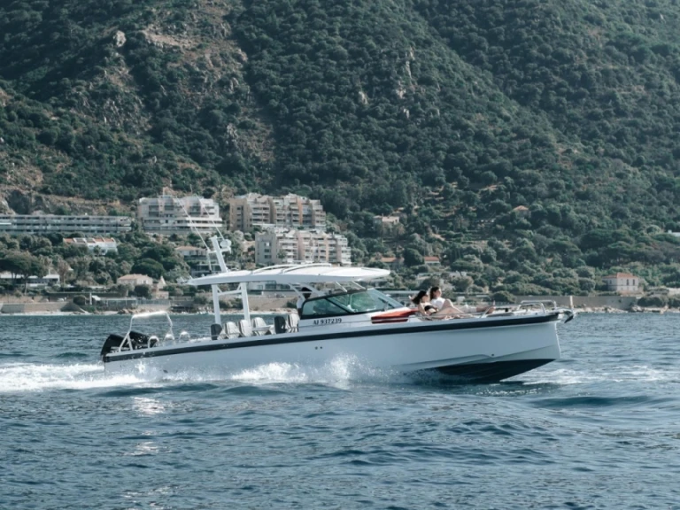 Location à Ajaccio - Axopar Axopar 37 sur SamBoat
