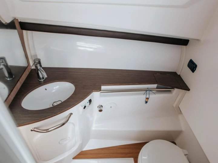 Location bateau Ajaccio pas cher SALPA 33 SOLEIL