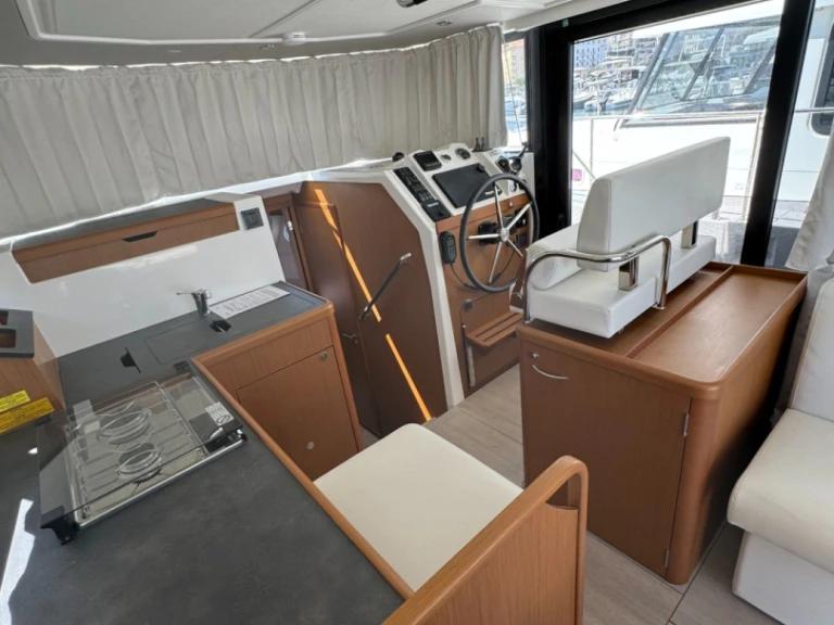 Location bateau Ajaccio pas cher Swift Trawler 35