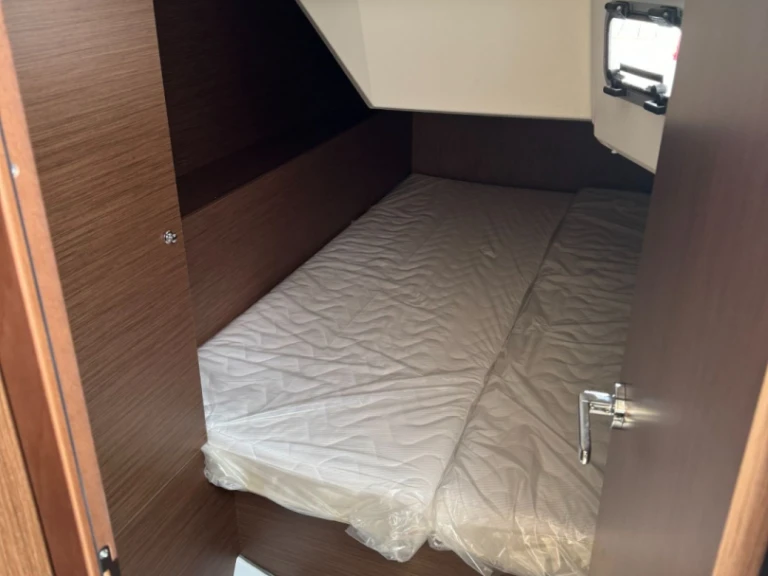 Location à Ajaccio - Bénéteau OCEANIS 37.1 OCEANIS 37.1 sur SamBoat