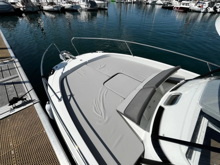 Jeanneau Cap Camarat 7.5 WA Serie 2 a louer à La Forêt-Fouesnant