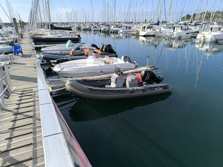 Location à Trébeurden - 3dtender Xpro 535  sur SamBoat