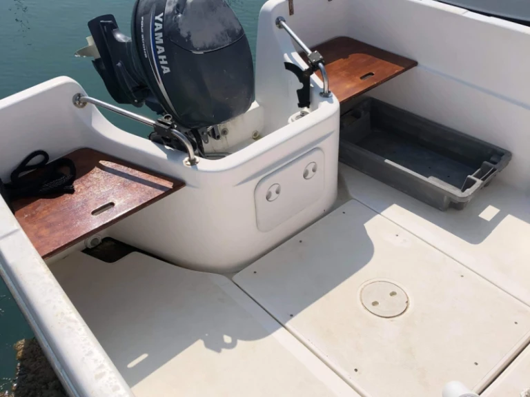 Bateau à moteur à louer à Trébeurden au meilleur prix