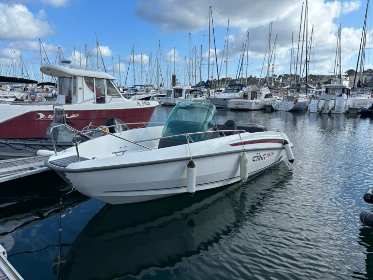 Location Bateau à moteur à Trébeurden - Nordkapp STING 610s
