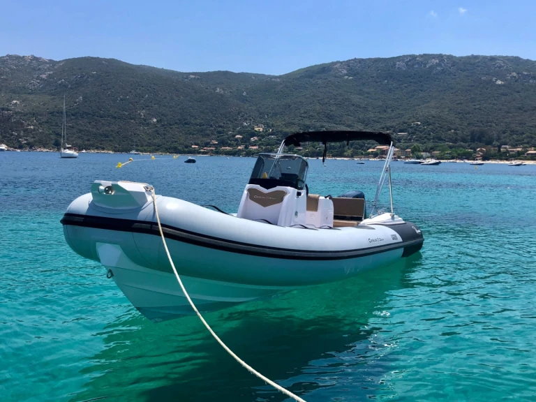 Louer Bateau à moteur avec ou sans skipper Quicksilver à Campomoro