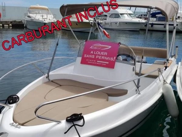 Location bateau Saint-Raphaël pas cher CAP-FERRET 452 Open San Permis