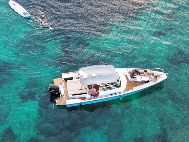 Location à Can Picafort - Axopar 28 T-TOP 28 T-Top sur SamBoat