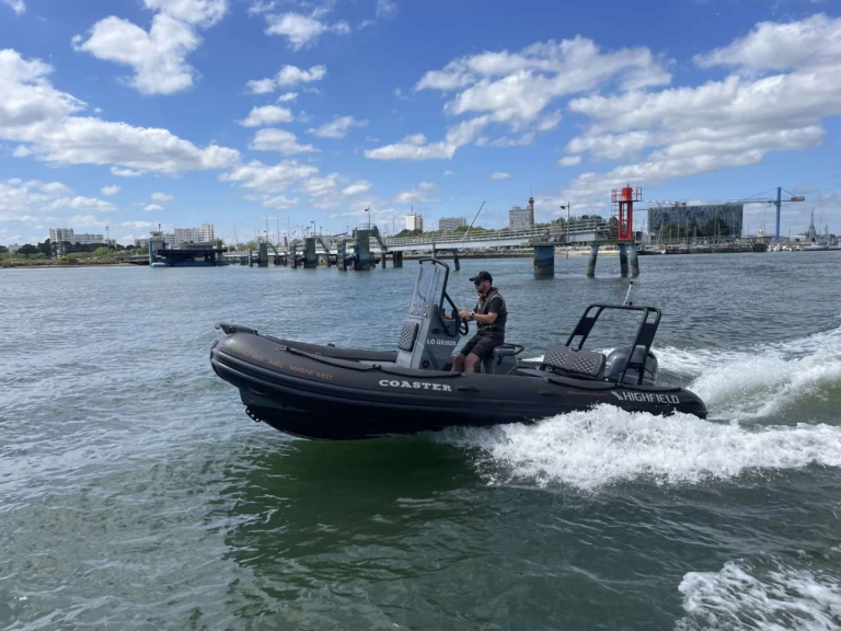 Location bateau Highfield COASTER 54 à Lorient sur Samboat