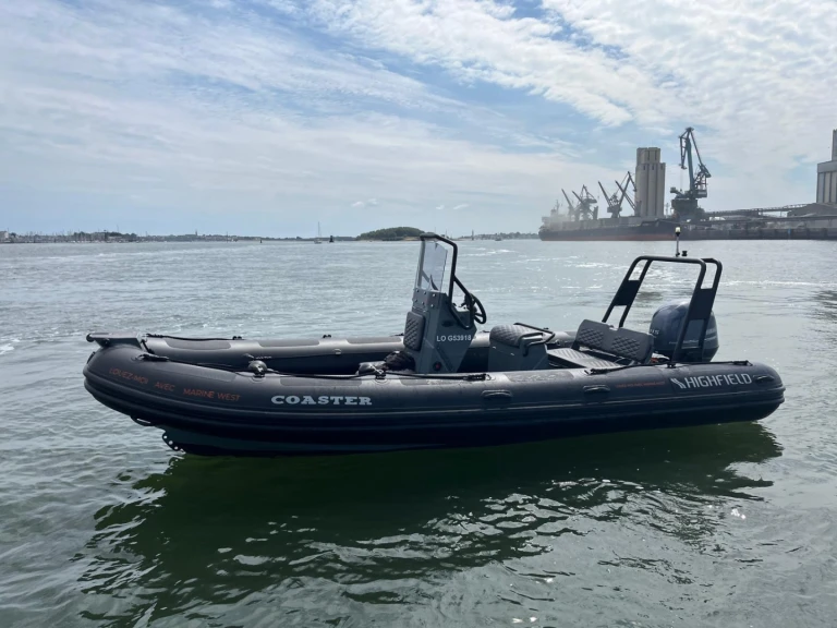 Louez un Highfield COASTER 60 à Lorient
