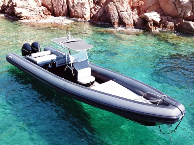 Location à Cogolin - Sea Water 300 PHANTOM sur SamBoat