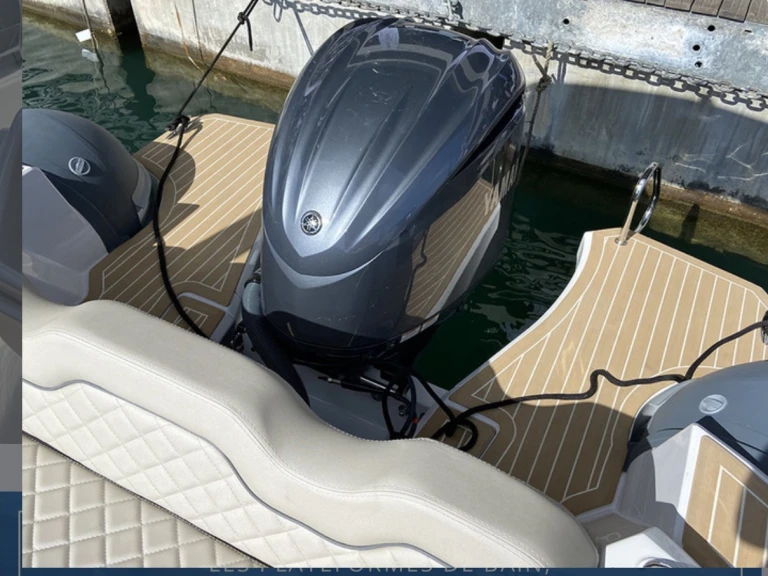 Location Bateau à moteur Salpa avec permis