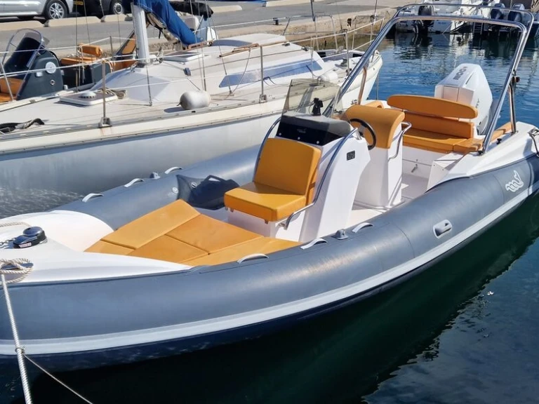 Location bateau Marseille pas cher MV 700