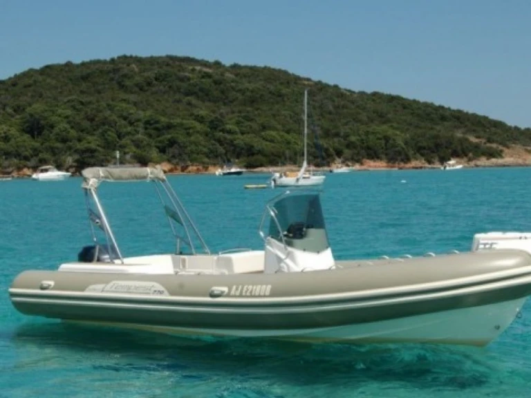 Louez un Capelli Tempest 770 à Portigliolo