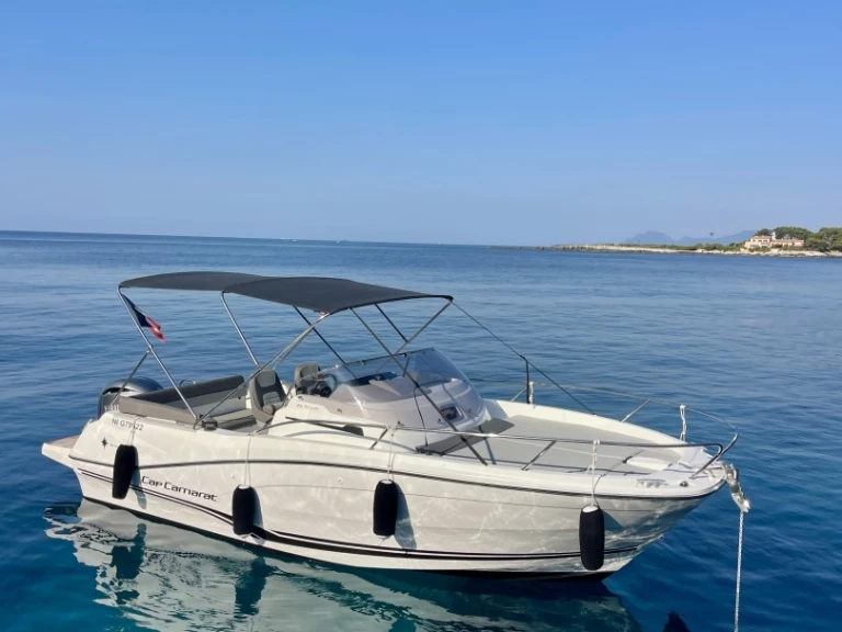 Location Bateau à moteur Jeanneau avec permis