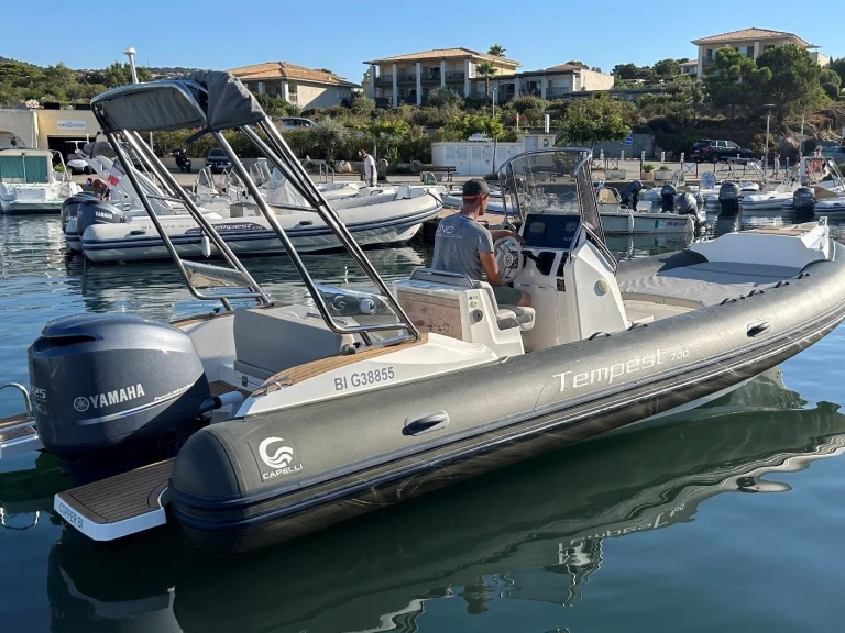 Capelli Tempest 700 a louer à Lège-Cap-Ferret