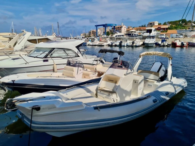 Location bateau Saint-Florent pas cher Lomac 710 IN