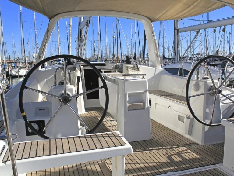 Location à Cambrils - Bénéteau Oceanis 38.1 sur SamBoat