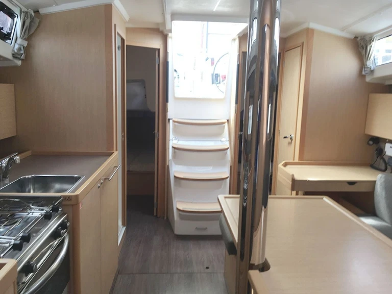 Location bateau Cambrils pas cher Oceanis 38.1