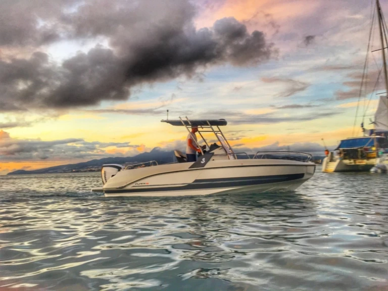 Location Bateau à moteur à Les Trois-Îlets - Quicksilver Activ 605 Open