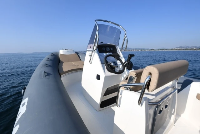 Location bateau La Trinité-sur-Mer pas cher BWA 22 GTO