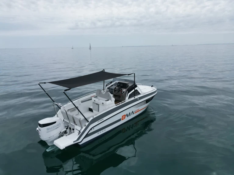 Bateau à moteur à louer à La Trinité-sur-Mer au meilleur prix
