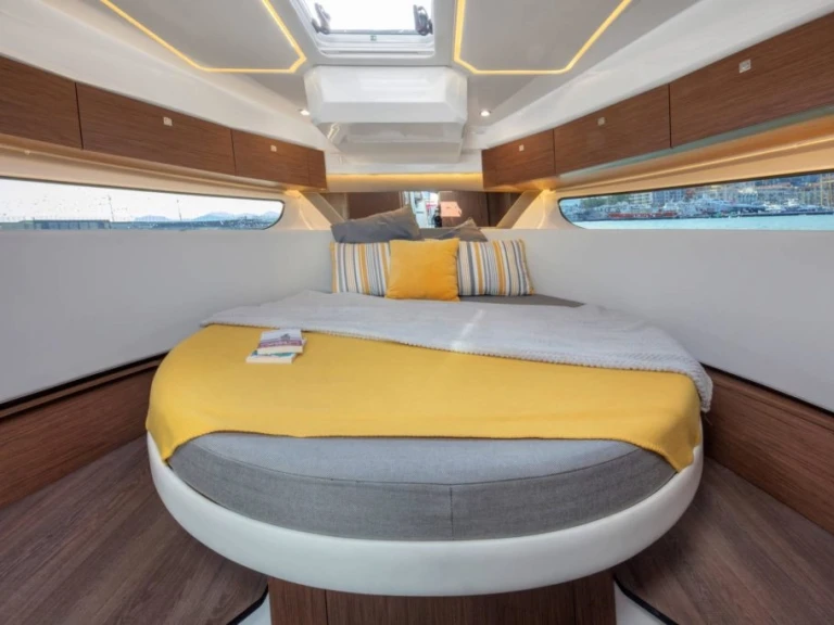 Location à La Trinité-sur-Mer - Jeanneau Merry Fisher 1095 sur SamBoat