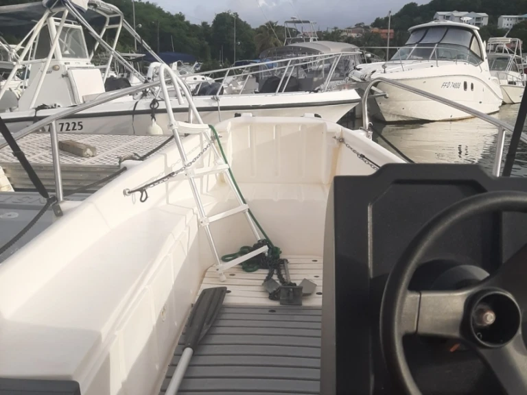 Whaly whaly 455 a louer à Le François