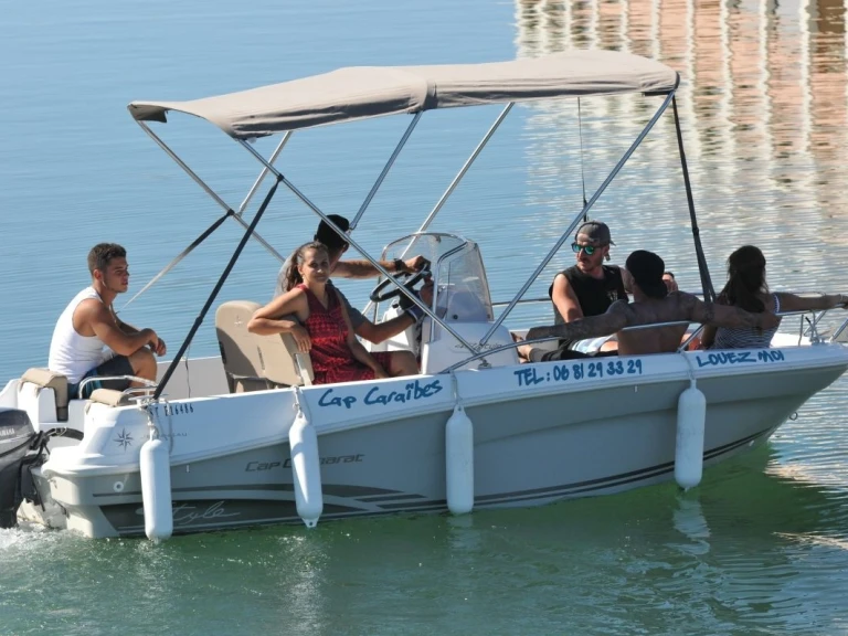 Location Bateau à moteur Jeanneau avec permis